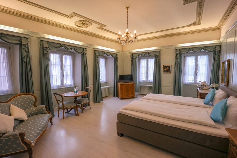 Schwarzer-Loewen-Hotel-Goethe